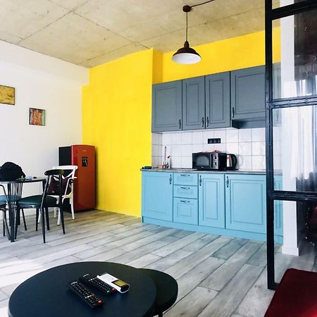 Style Apartments By Happy Place Tbilisi Ngoại thất bức ảnh