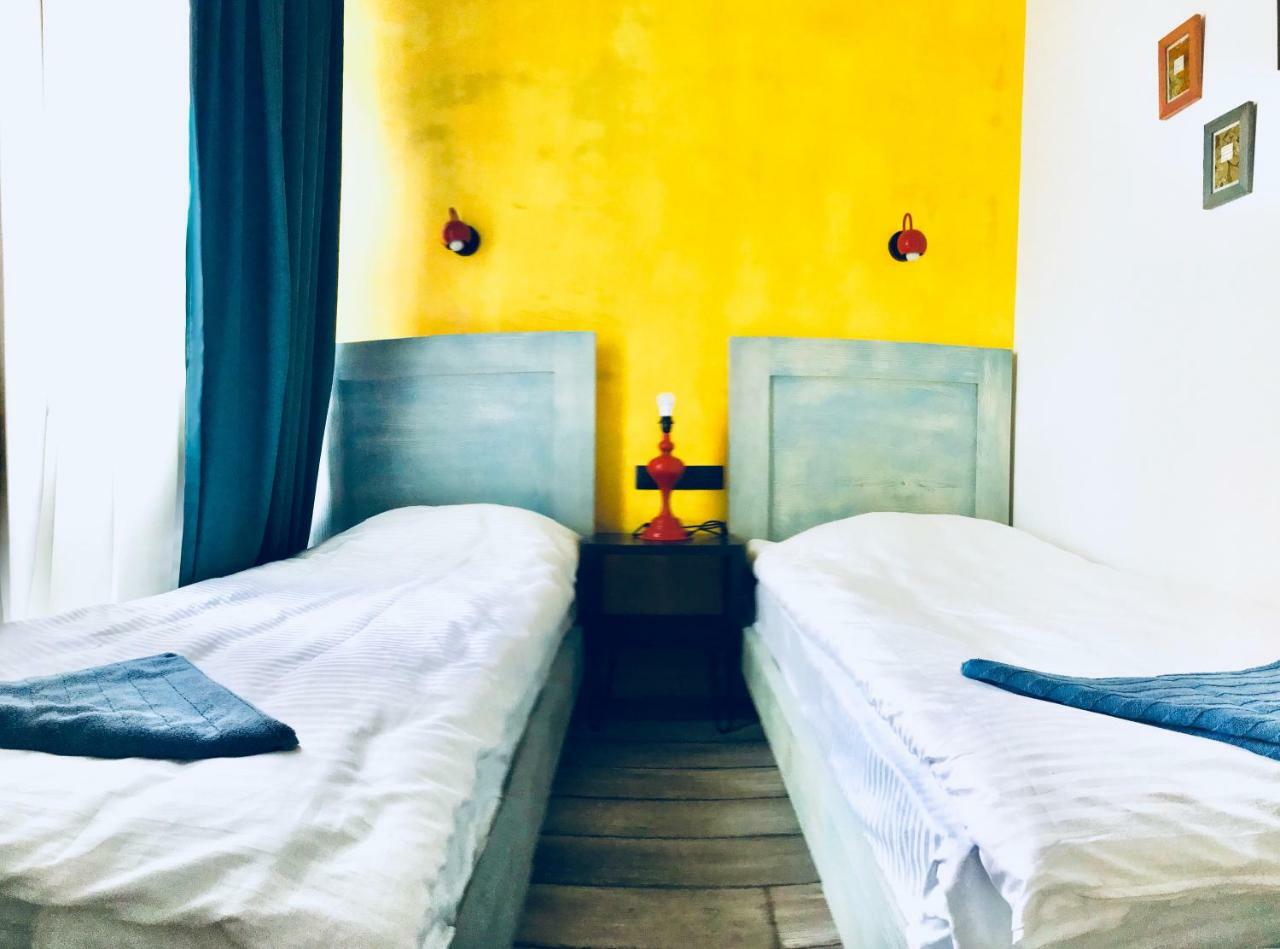 Style Apartments By Happy Place Tbilisi Ngoại thất bức ảnh