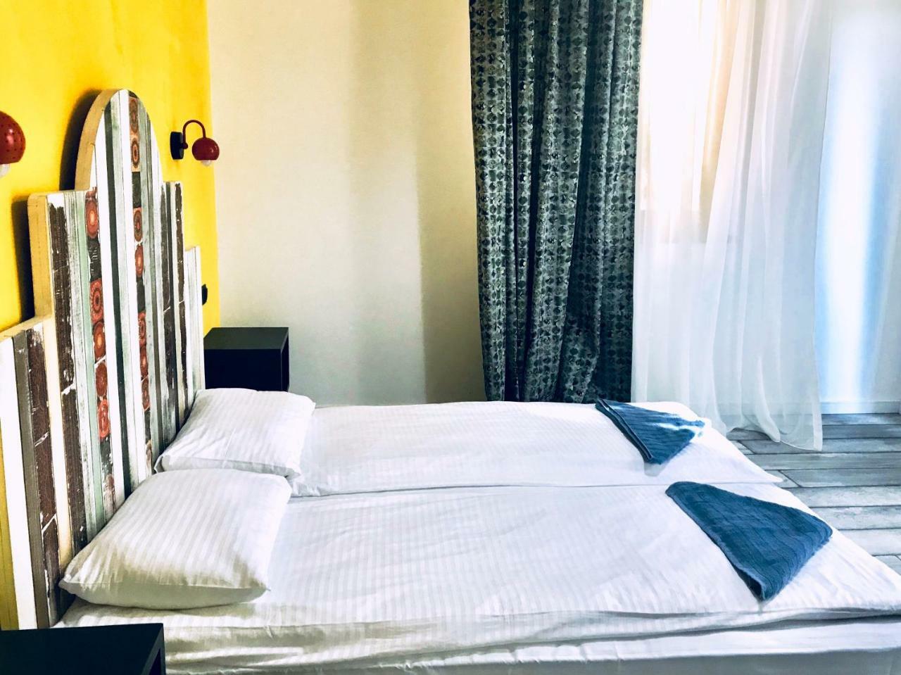 Style Apartments By Happy Place Tbilisi Ngoại thất bức ảnh